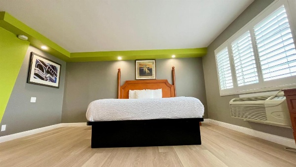 The SeaScape Inn Main image